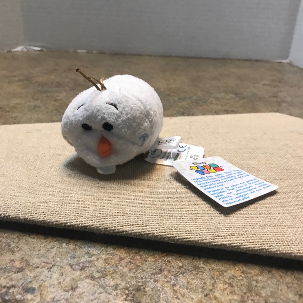 Disney tsum tsum mini plush Olaf